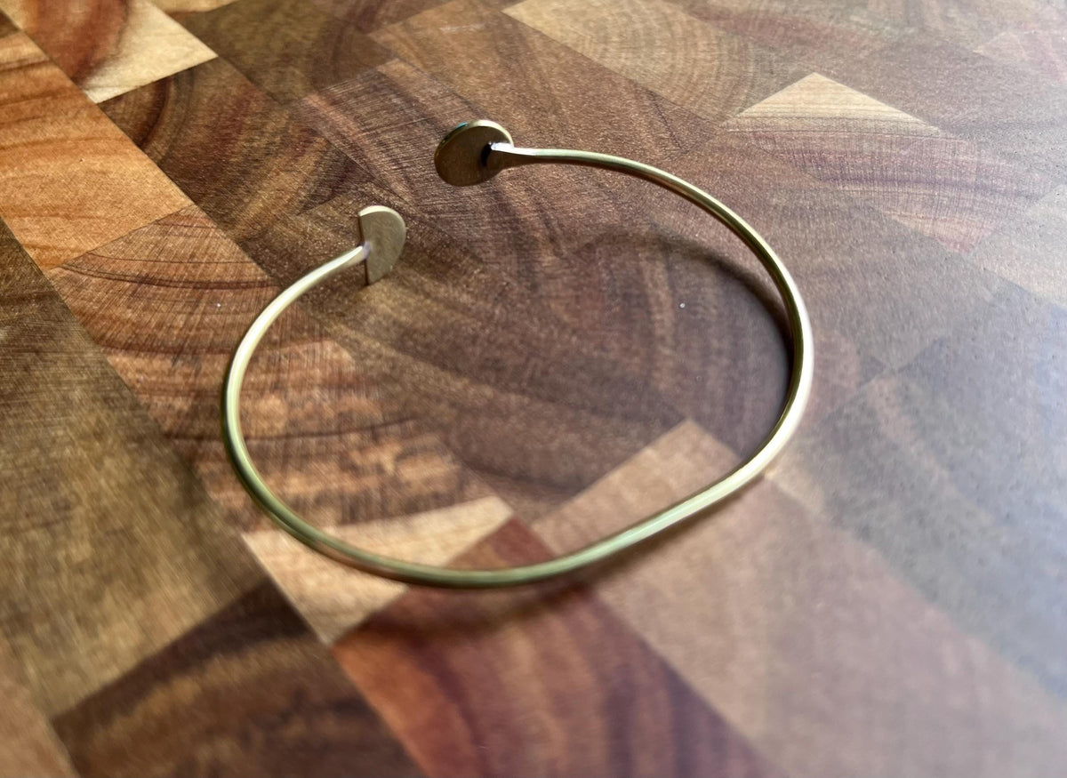 Sunrise Bangle – Positivity & Turquoise Brass Charm