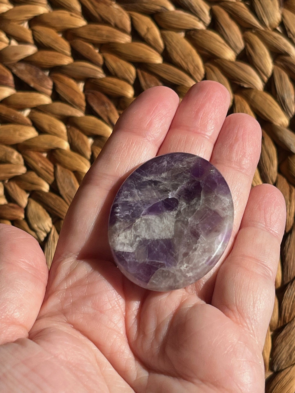 Chevron Amethyst Worry Stone – Calm, Protection & Spiritual Clarity